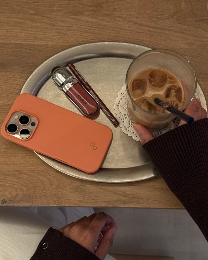 iPhone 14 Cover - Peach