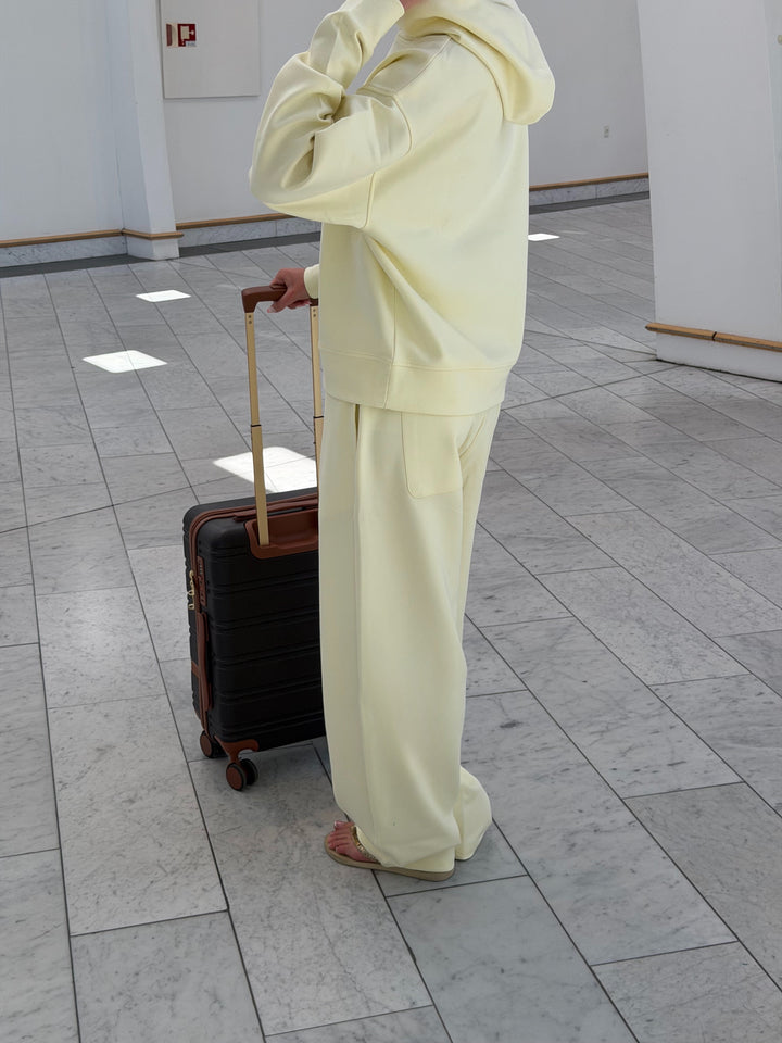 Emma Pocket Pants - Barely Yellow
