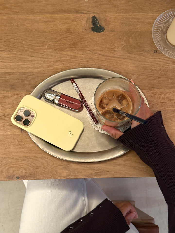 iPhone 14 Cover - Butter Yellow