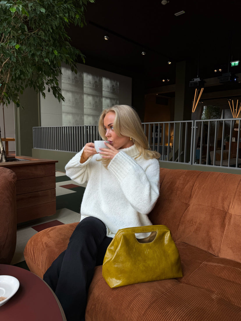 Isabella Chunky Knit - White