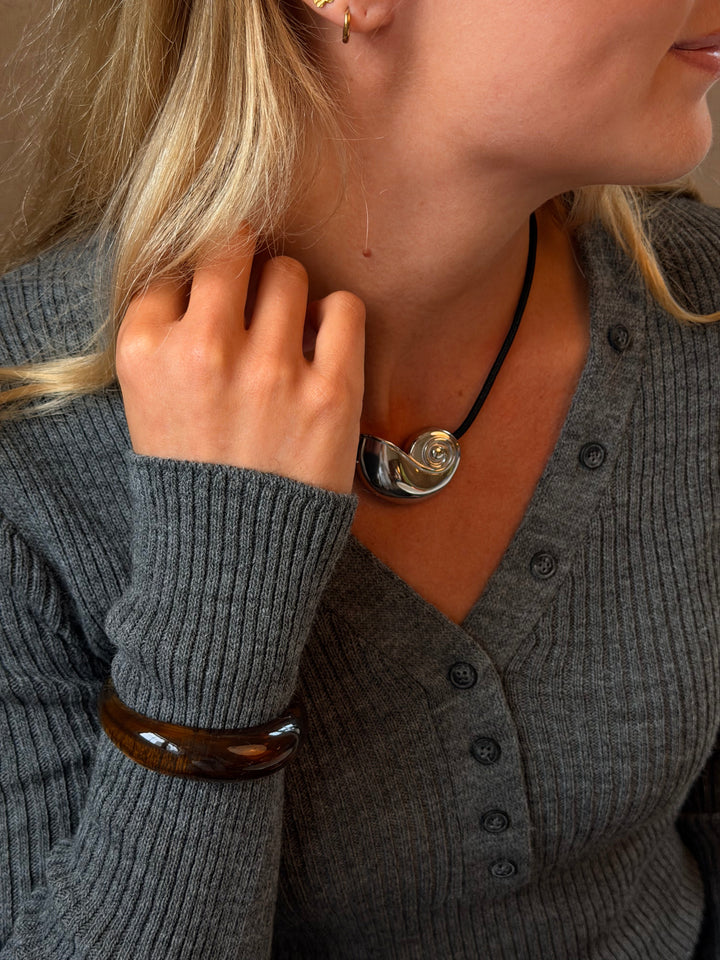 Signe Shell Cord Necklace - Stainless Steel