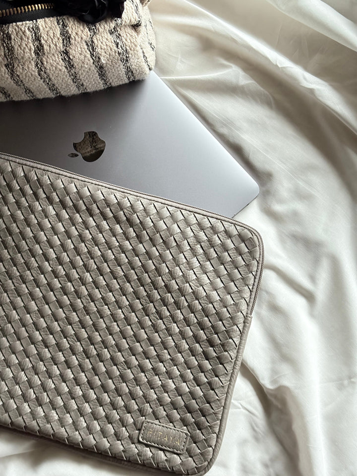 Charlotte Computer Sleeve "13 - Light Grey