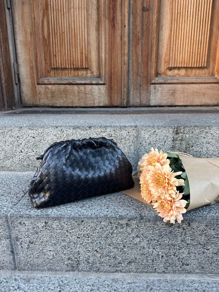 Aya Large Clutch - Black