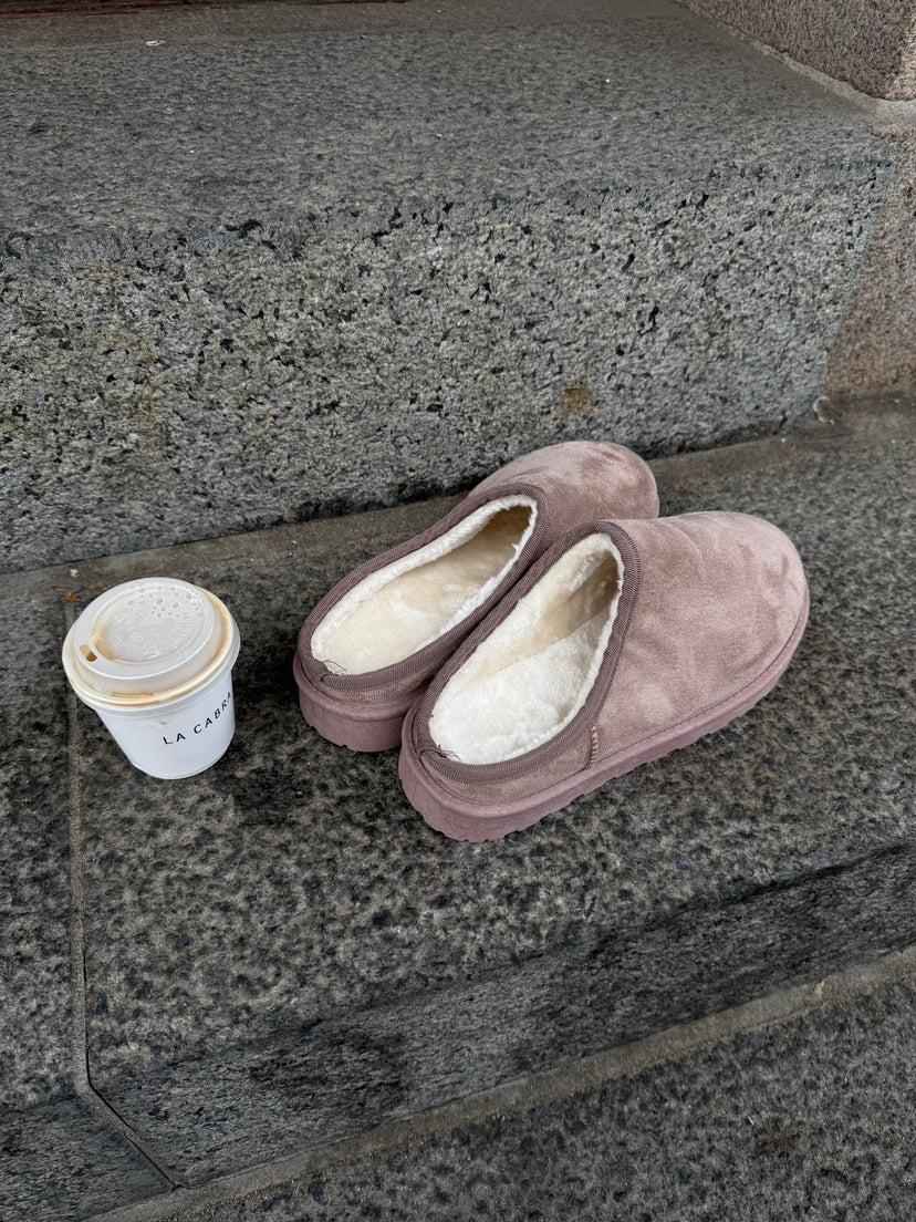 Carly Teddy Slippers - Warm Grey