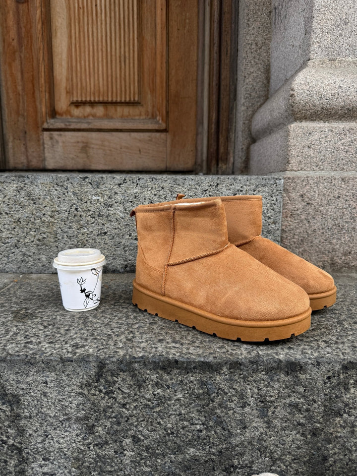 Daisy Teddy Boots - Camel