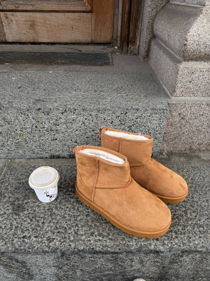 Daisy Teddy Boots - Camel