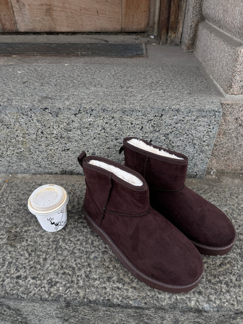 Daisy Teddy Boots - Dark Brown