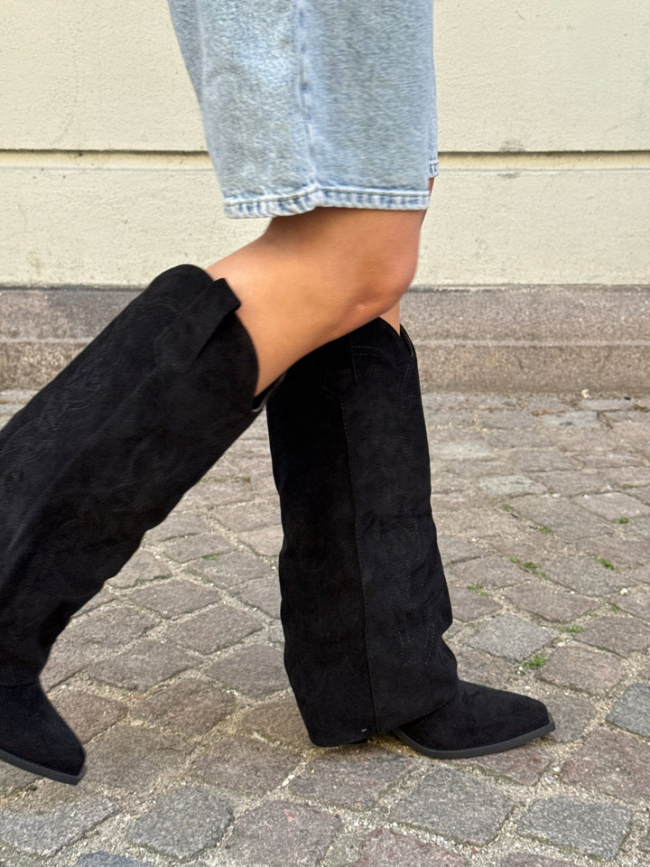 Katrine Faux Suede Boots - Black