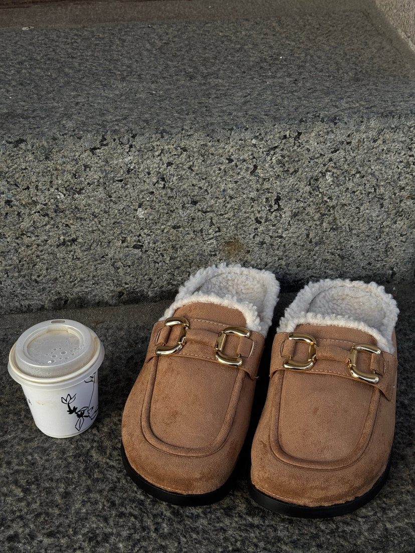 Nathalie Buckle Teddy Slippers - Camel