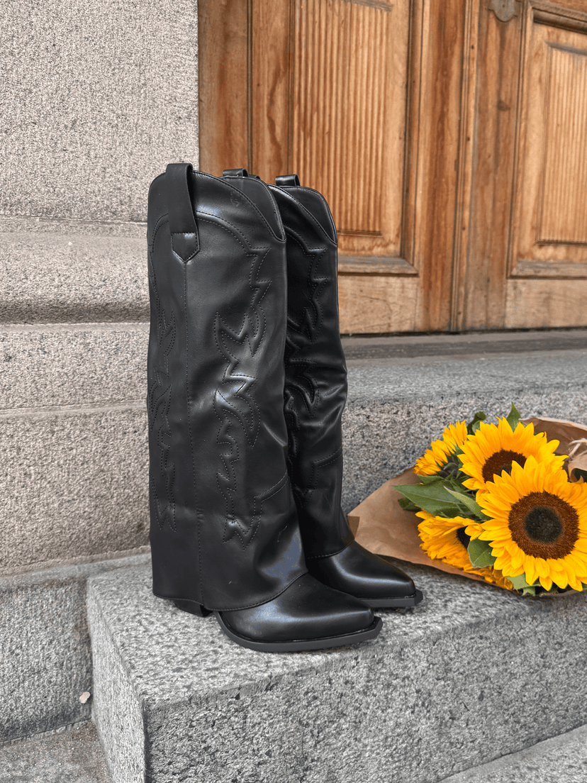 Nikita Cowboy Boots - Black